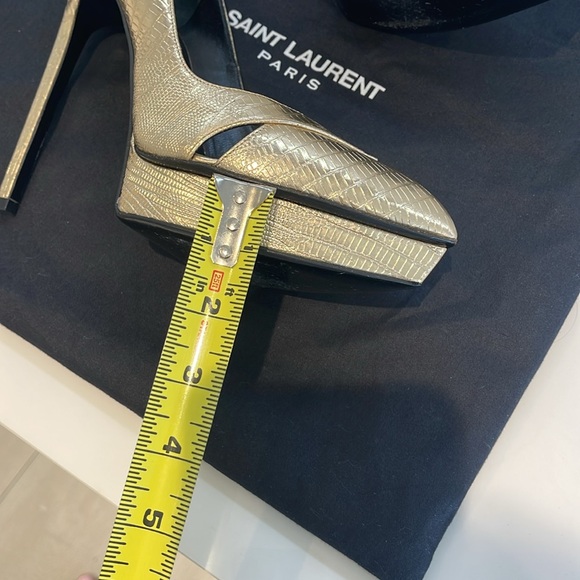 Saint Laurent Paris Notched Python-Embossed Pump, in Gold High Heel Size 38.5 - Picture 9 of 9